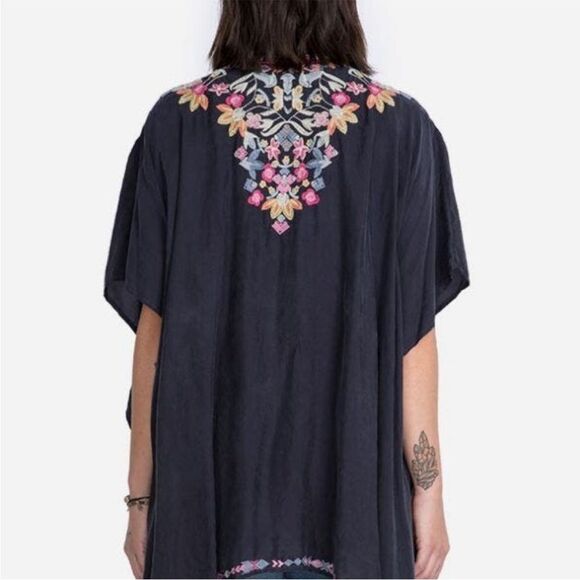 Johnny Was Alia Cupra Blue Multicolor Design Embroidered Poncho Boho Modern - Picture 4 of 16